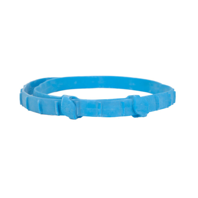 Hartz UltraGuard ProMax Flea & Tick Collar, blue. Product out of package. Dog flea treatment efforts should include flea collars. Hartz SKU# 3270011373