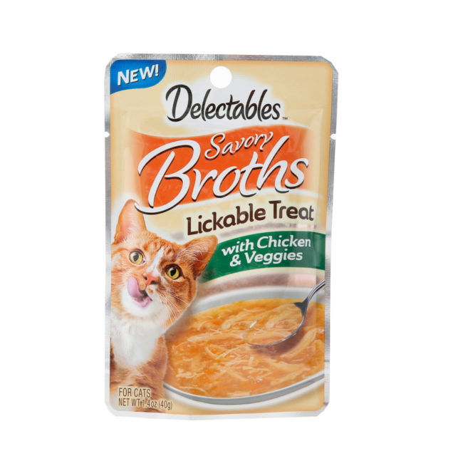 Delectables Lickable Treat Savory Broths for cats, chicken and vegetable cat treat. Front of package. Hartz SKU# 3270011381.
