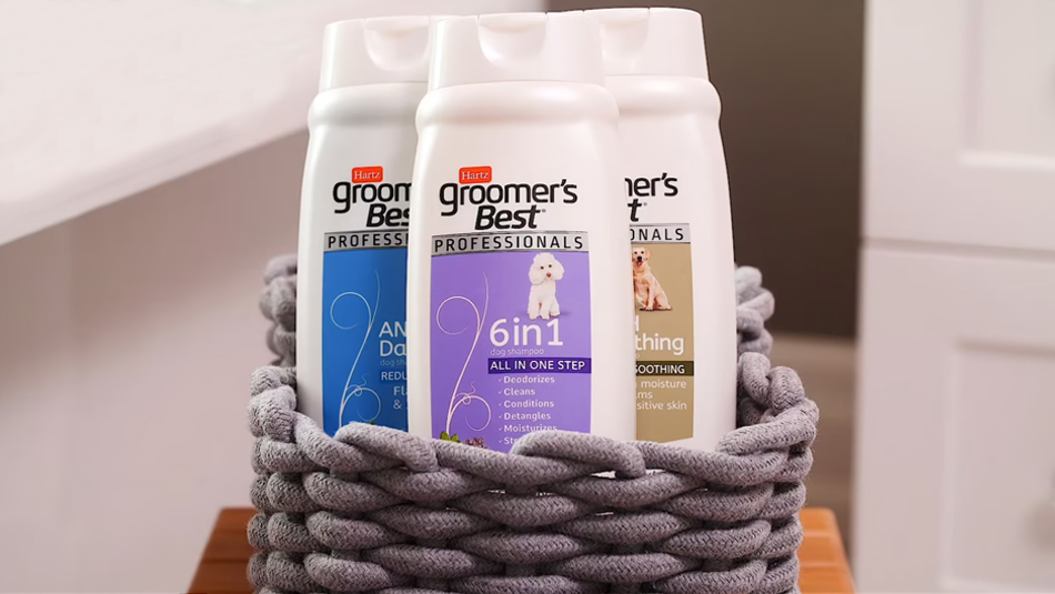 Groomers quality shampoo from the comfort of your home. Hartz Groomer's Best Professionals.
