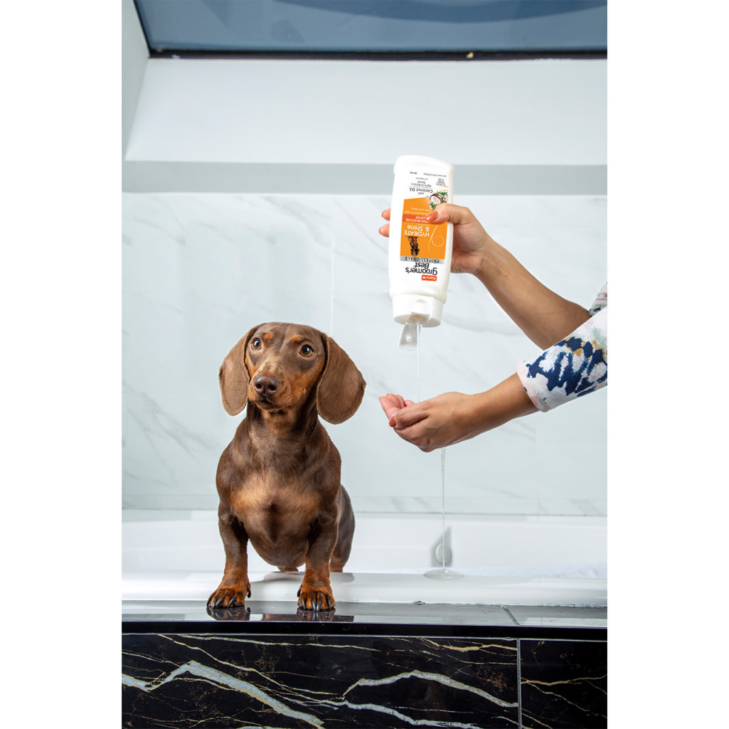 Hartz® Groomer’s Best® Professionals Hydrate & Shine Dog Shampoo 18oz