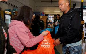 October 25, 2025 Hartz worked with Humane World for Animals to distribute pet supplies to those in need.